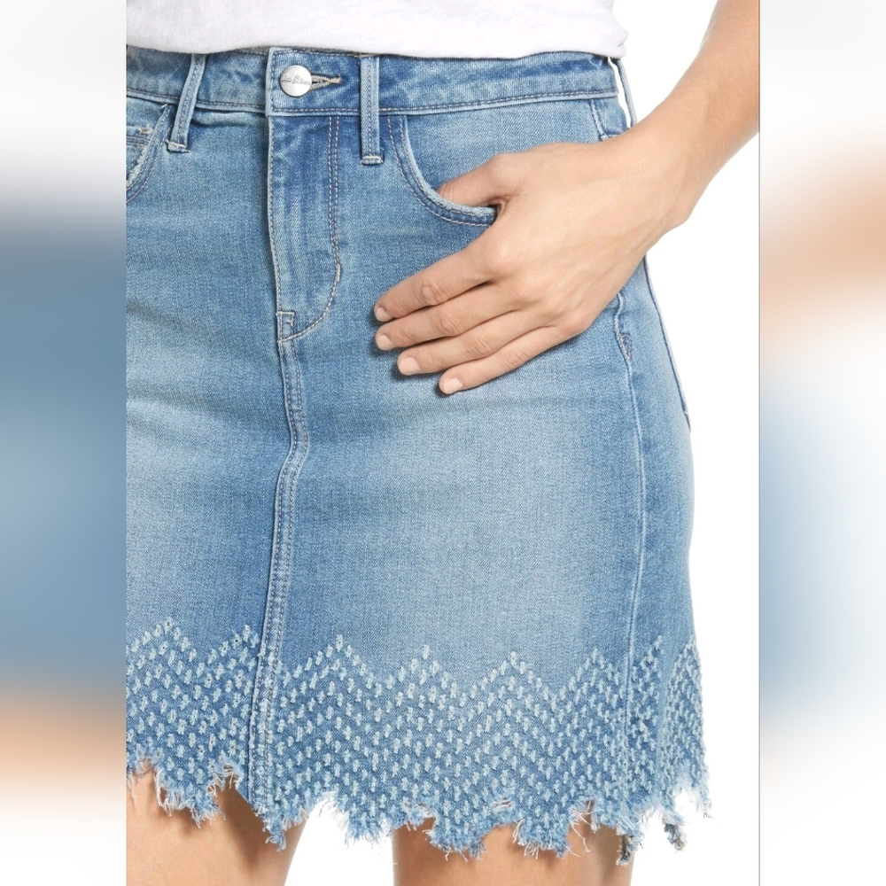 Sam Edelman The Jenny Skirt Denim Frayed Hem Mini 28 Inch Waist Size 26 Tag - Picture 1 of 14